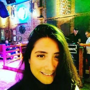 Meet your Posher, Adriana
